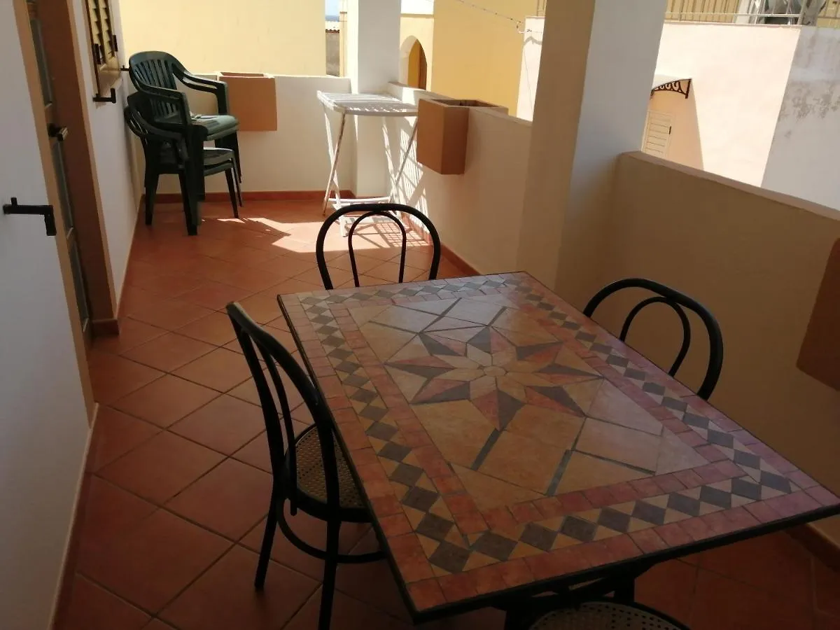 Casa vacanze appartamenti Giada cala guitgia LMP